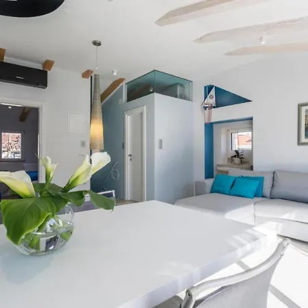 Ria In Diocletian Palace Apartman *